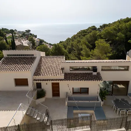 Bella Balcon del Mar